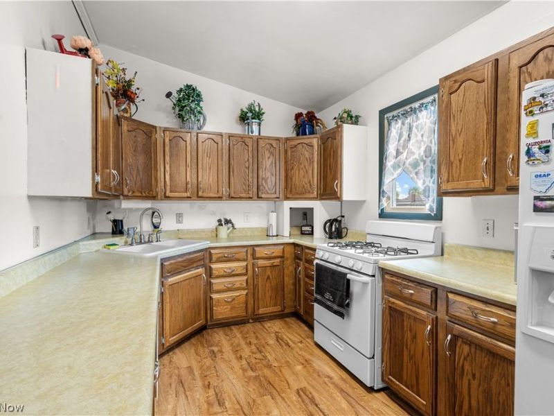 915 Clark Street, Cambridge, OH 43725 Photo 10