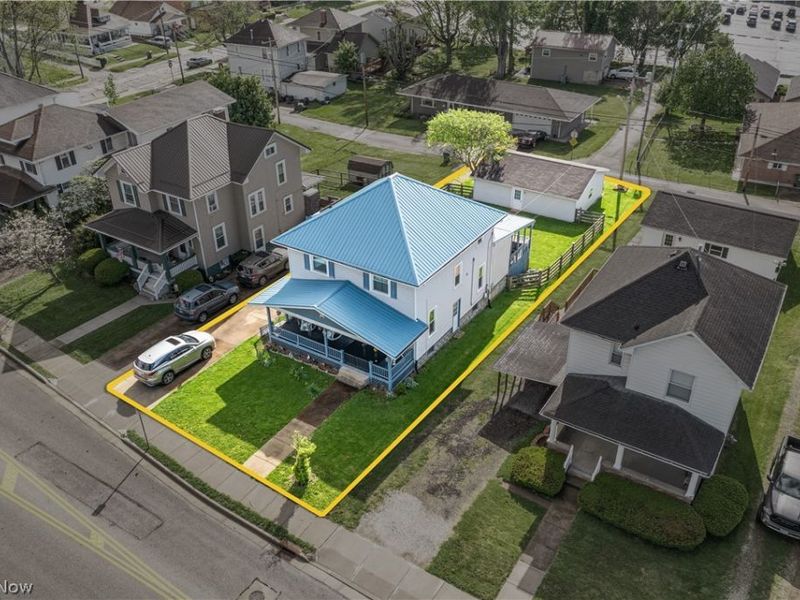 915 Clark Street, Cambridge, OH 43725 Photo 2