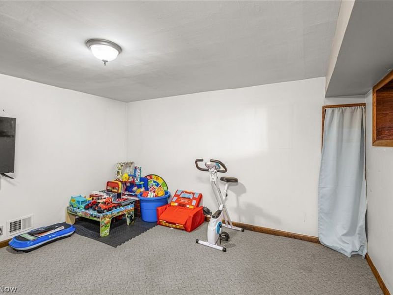 915 Clark Street, Cambridge, OH 43725 Photo 23