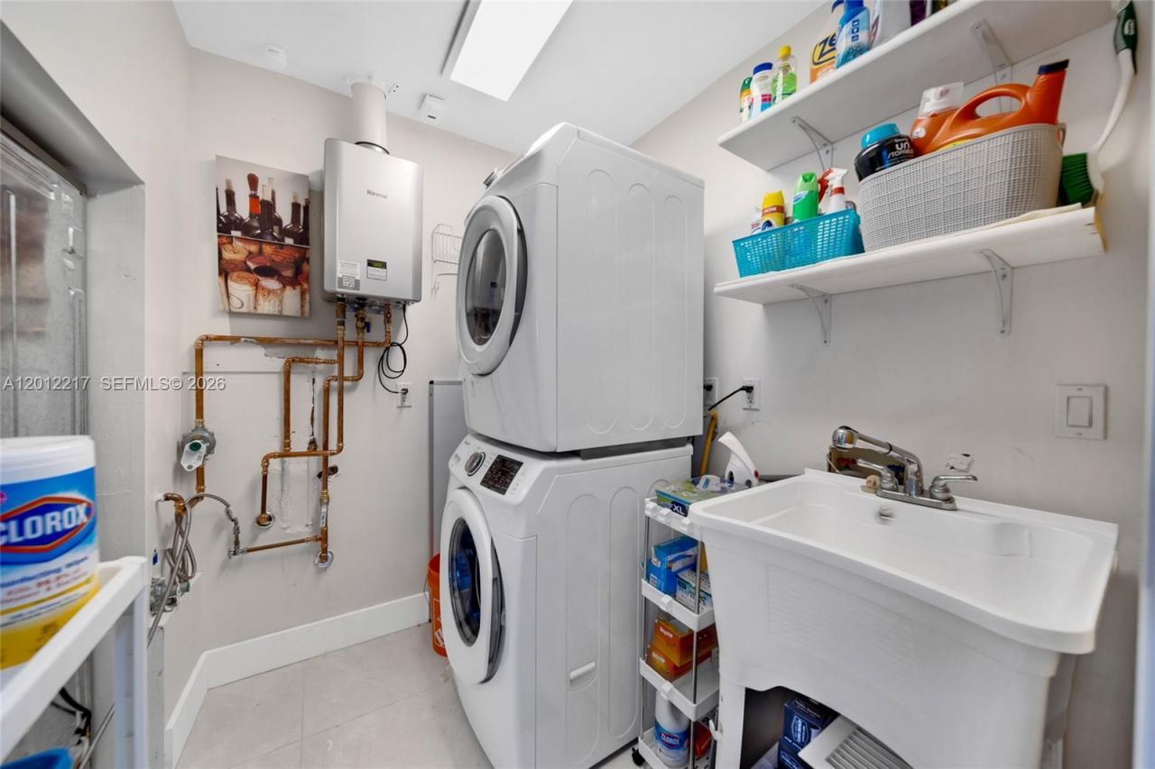 31 SE 12th St , Pompano Beach, FL 33060 Photo