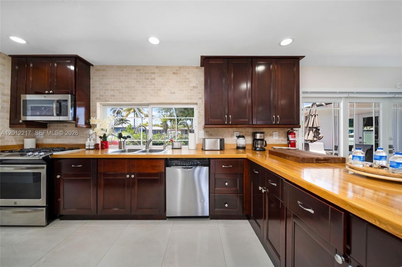 31 SE 12th St , Pompano Beach, FL 33060 Photo