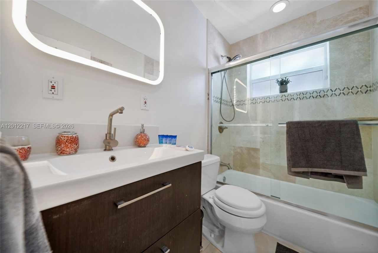 31 SE 12th St , Pompano Beach, FL 33060 Photo