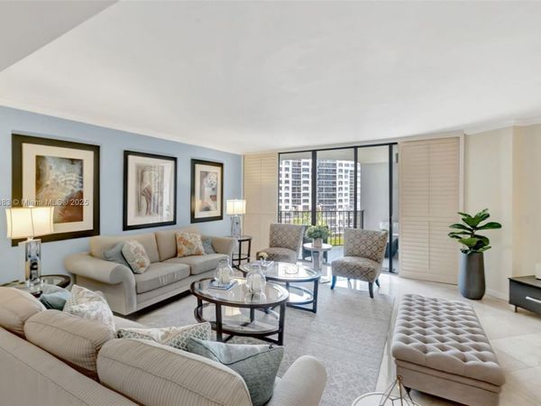 520 Brickell Key Dr , Unit A914, Miami, FL 33131