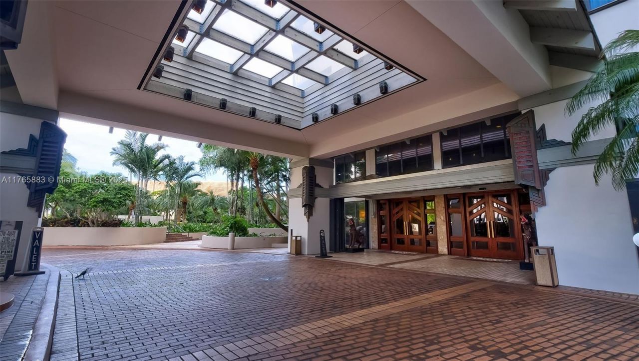 520 Brickell Key Dr , Unit A914, Miami, FL 33131 Photo