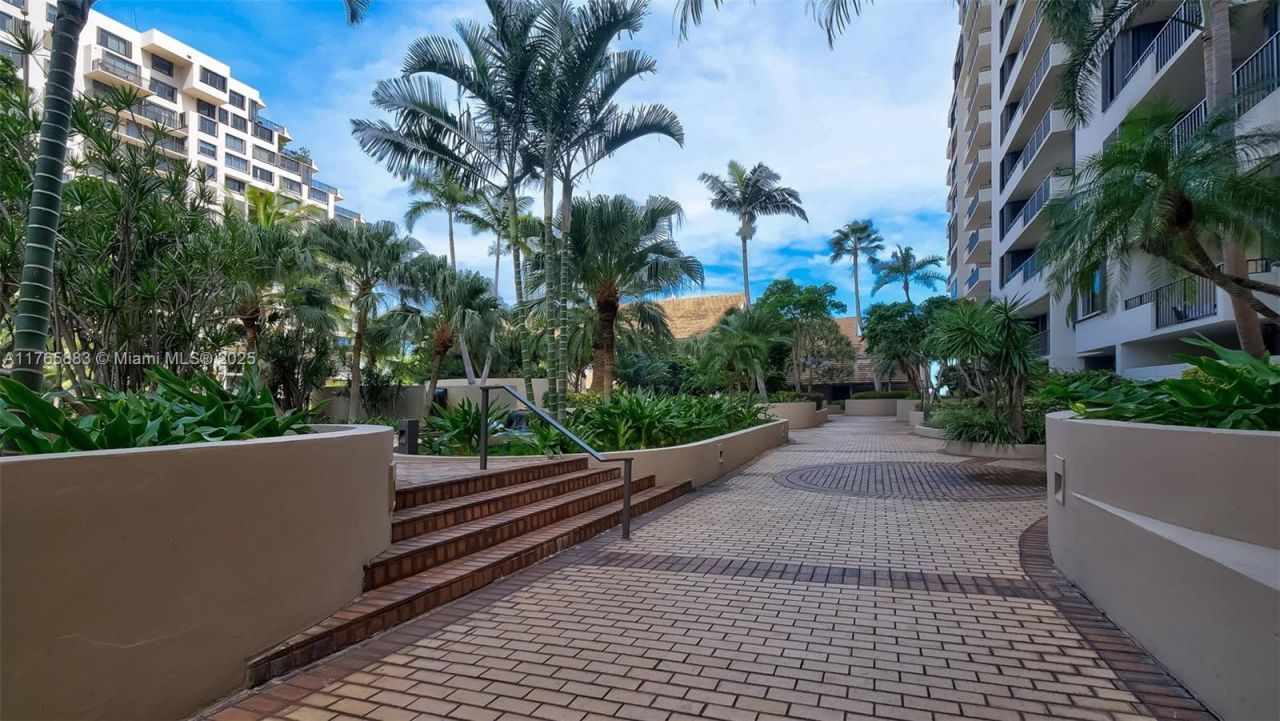 520 Brickell Key Dr , Unit A914, Miami, FL 33131 Photo