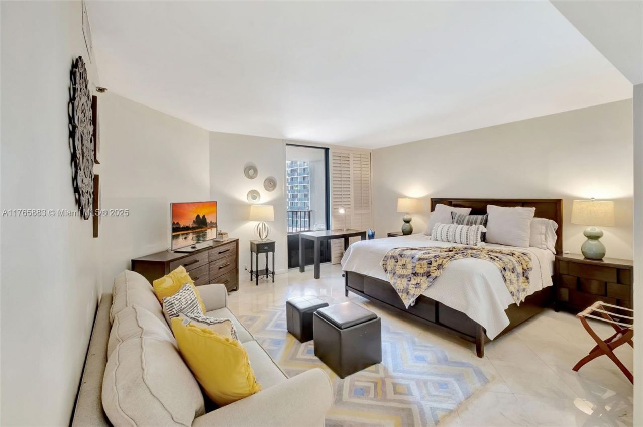 520 Brickell Key Dr , Unit A914, Miami, FL 33131 Photo