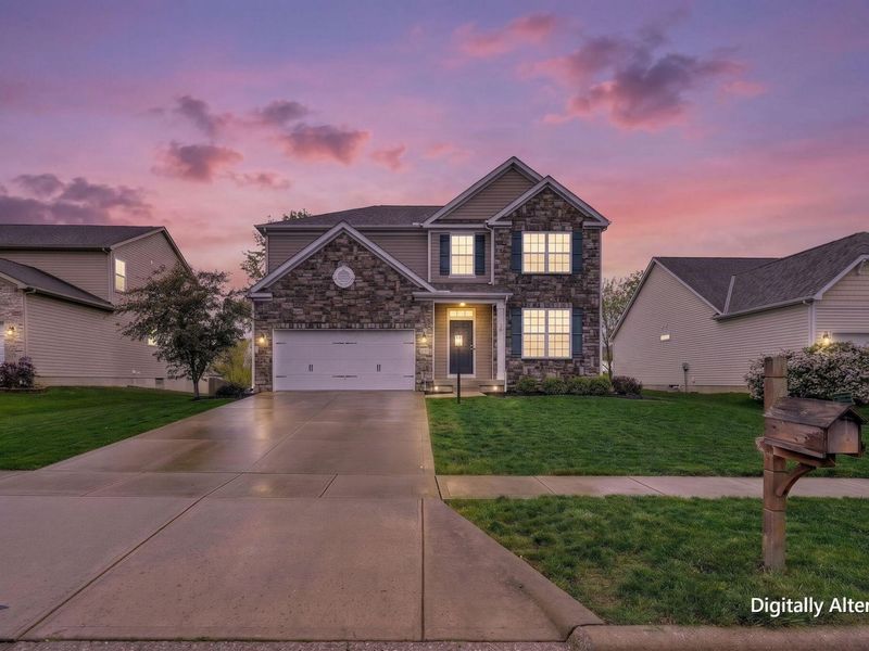 594 Preston Trails Drive, Pickerington, OH 43147 Photo 1