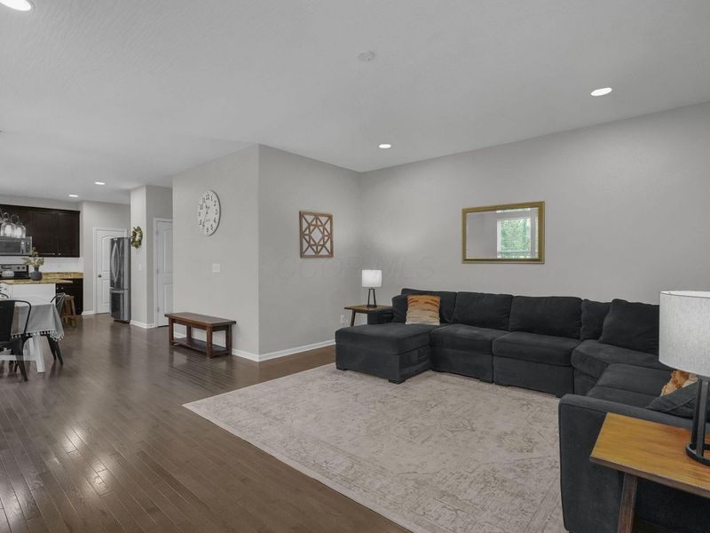 594 Preston Trails Drive, Pickerington, OH 43147 Photo 15