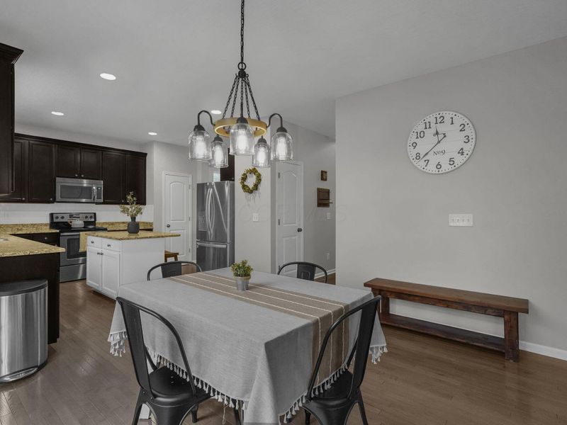 594 Preston Trails Drive, Pickerington, OH 43147 Photo 16