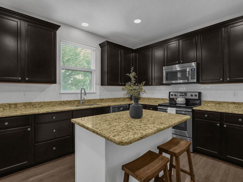 594 Preston Trails Drive, Pickerington, OH 43147 Photo 19