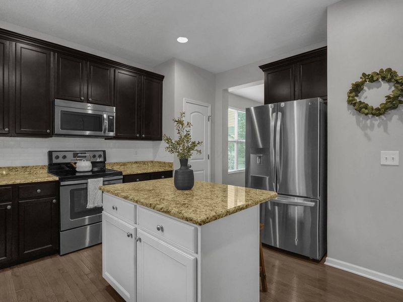 594 Preston Trails Drive, Pickerington, OH 43147 Photo 20