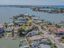 16101 4th Street E, Redington Beach, FL 33708