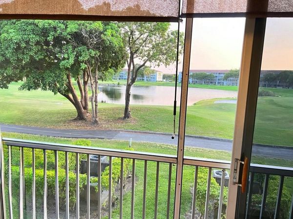 300 SW 134th Way, Unit 203e, Pembroke Pines, FL 33027