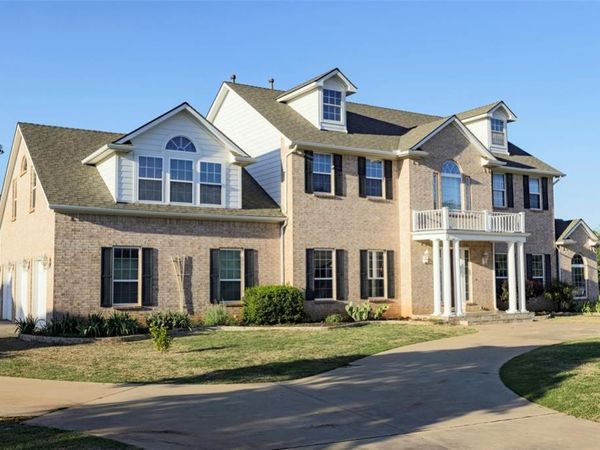 2405 SW 113th Terrace, Moore, OK 73170