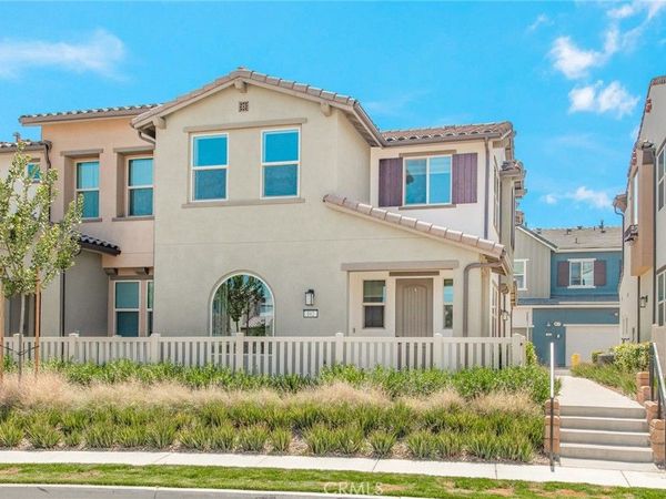 3900 Lavine Way, Unit 102, Corona, CA 92883