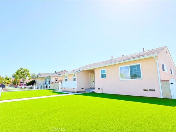 1113 S Pine, Fullerton, CA 92833