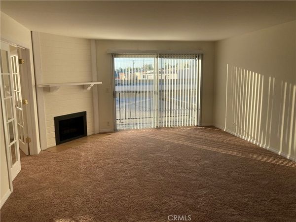 8505 Columbus Avenue, Unit 211, North Hills, CA 91343