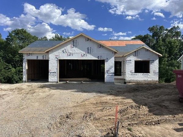 2719 Oak Crest Ct., Cedar Rapids, IA 52405
