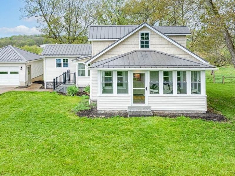 6103 Grafton Road, Leetonia, OH 44431 Photo 1