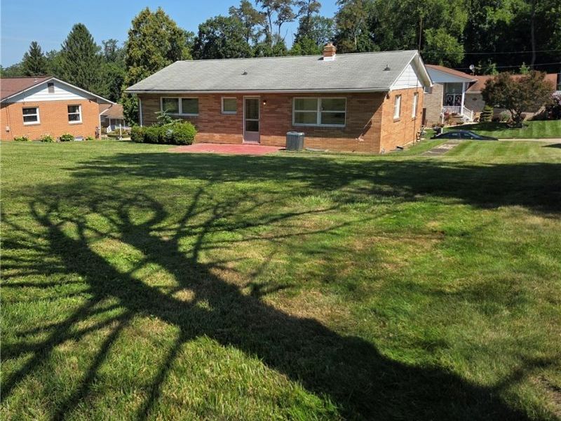 238 Meadowbrook Drive, Wintersville, OH 43953 Photo 6