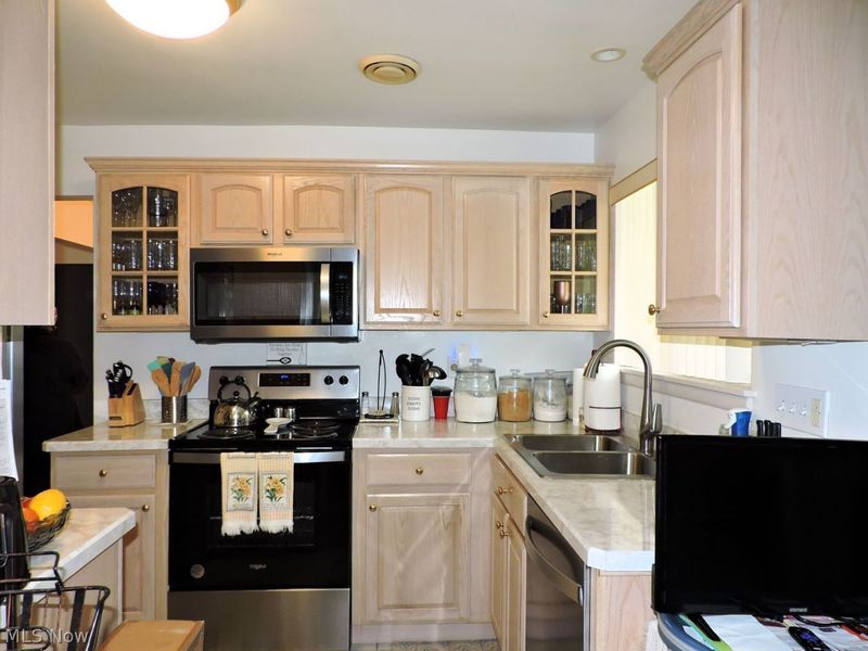 485 Harris Road, Richmond Heights, OH 44143 Photo 6