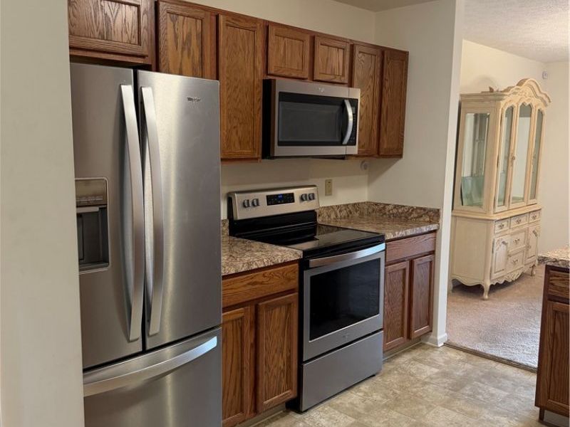 150 Westminster Way, Elyria, OH 44035 Photo 4