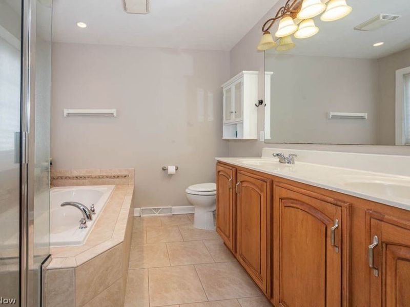 6787 S Palmyra Road, Canfield, OH 44406 Photo 14