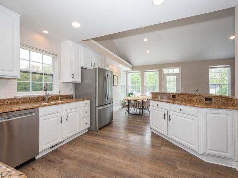 6787 S Palmyra Road, Canfield, OH 44406 Photo 6