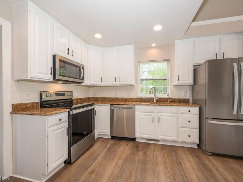 6787 S Palmyra Road, Canfield, OH 44406 Photo 7