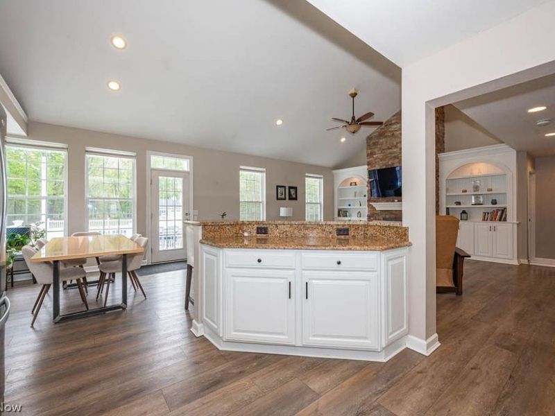 6787 S Palmyra Road, Canfield, OH 44406 Photo 8