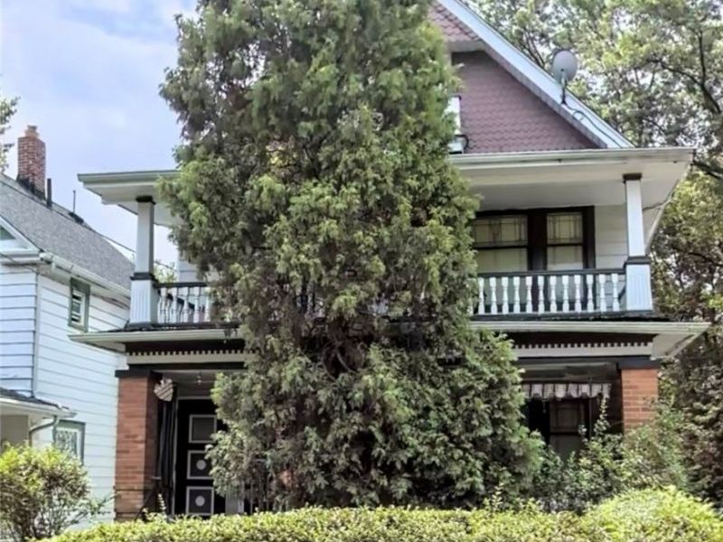 10904 Morison Avenue, Cleveland, OH 44108 Photo 1
