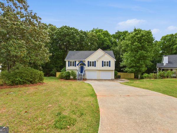 1026 Carriage Way, Loganville, GA 30052