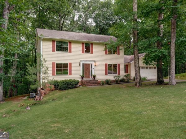 1153 Wind Hill Lane SW, Marietta, GA 30064