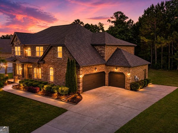 2589 Lake Erma Drive, Hampton, GA 30228