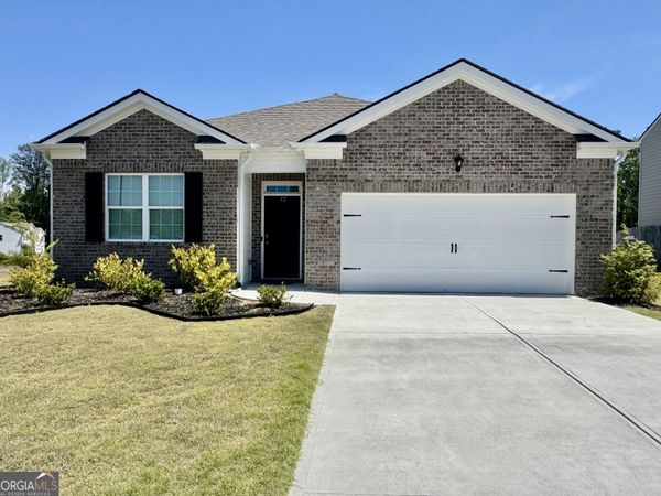32 Oak Leaf Road, Dallas, GA 30132