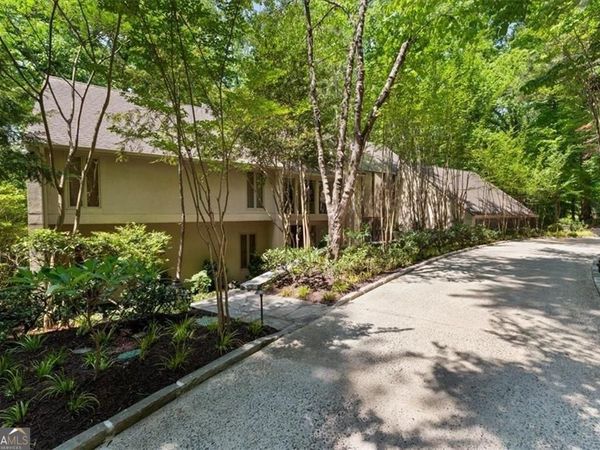 4040 Whitewater Creek Road NW, Atlanta, GA 30327