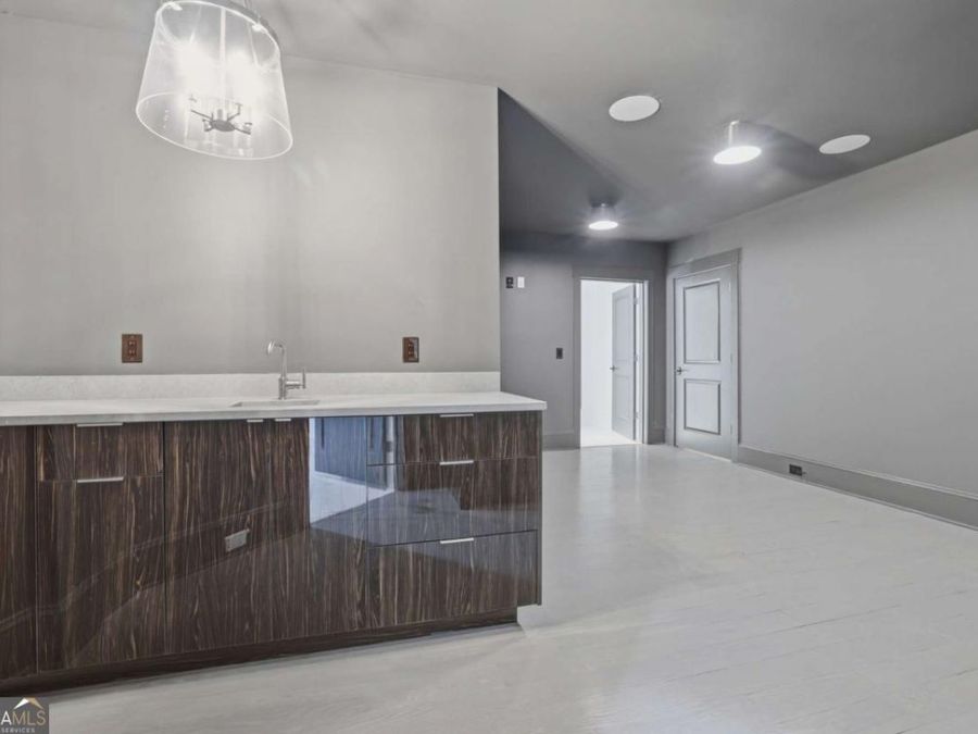 Property Image 79