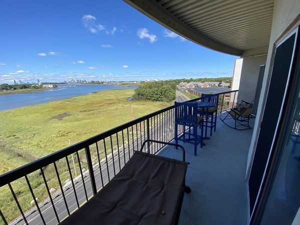 133 Commander Shea Blvd, Unit 711, Quincy, MA 02171