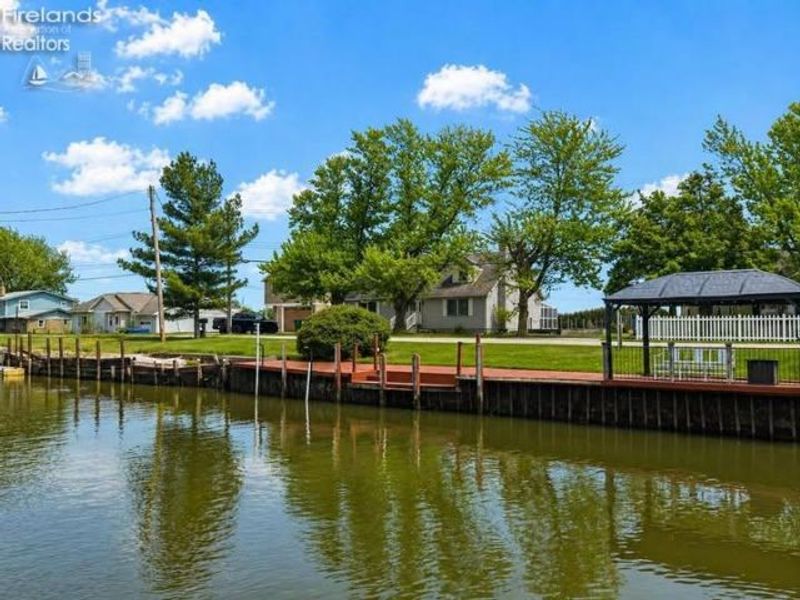2873 N County Road 198, Fremont, OH 43420 Photo 1