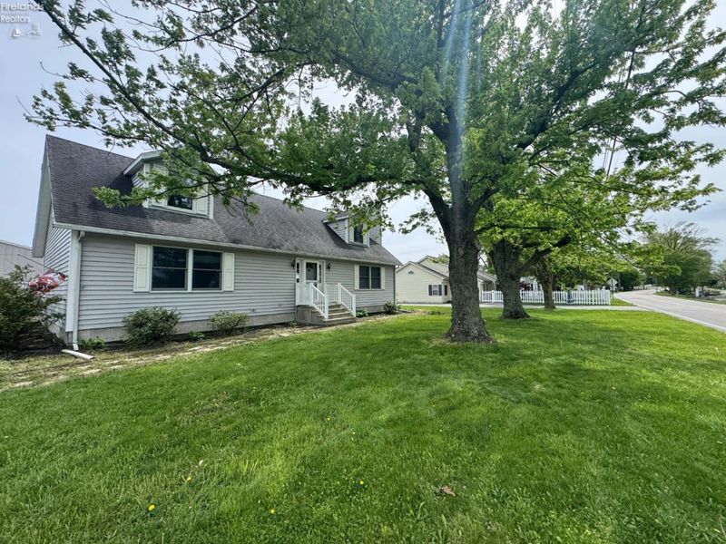 2873 N County Road 198, Fremont, OH 43420 Photo 2