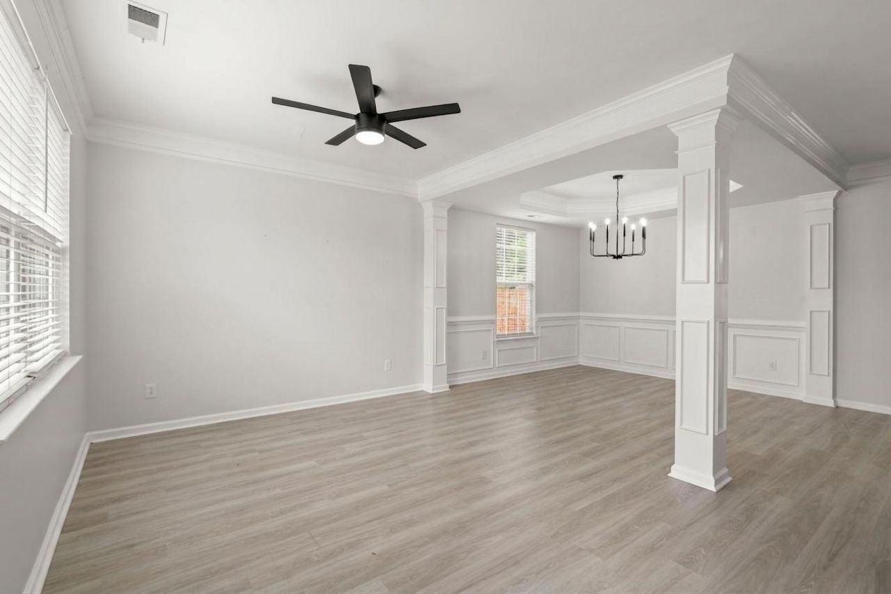2015 Isabela Court Photo 12