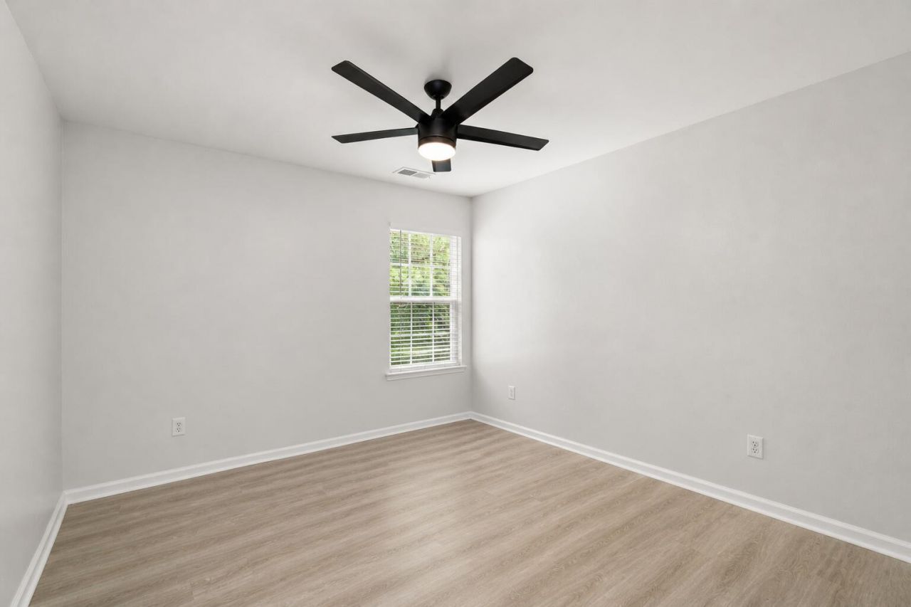 2015 Isabela Court Photo 31