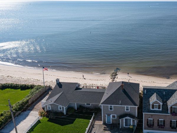 11 Atlantic Avenue , Harwich Port, MA 02646