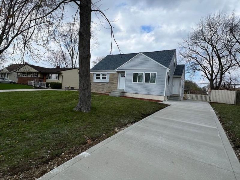 1398 Matthias Drive , Columbus, OH 43224 Photo 3