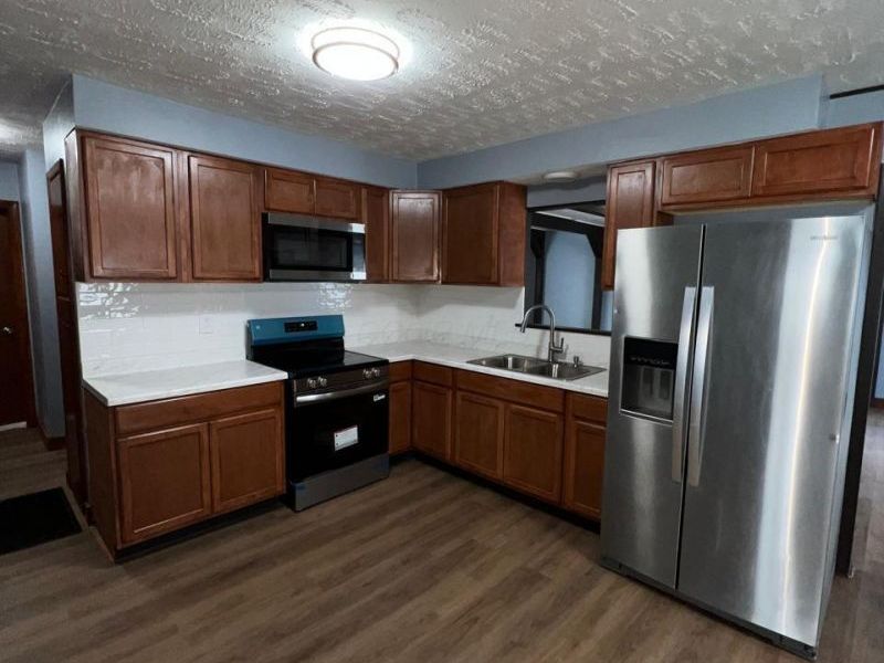 1398 Matthias Drive , Columbus, OH 43224 Photo 5