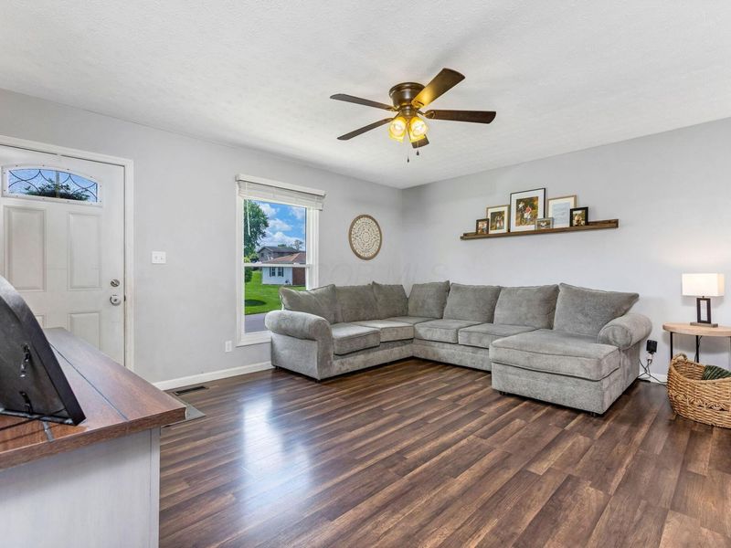 1626 Valley Dale Drive, Logan, OH 43138 Photo 8