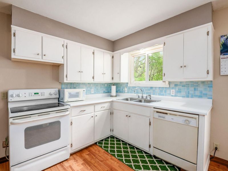 7750 Lewis Center Road , Westerville, OH 43082 Photo 13