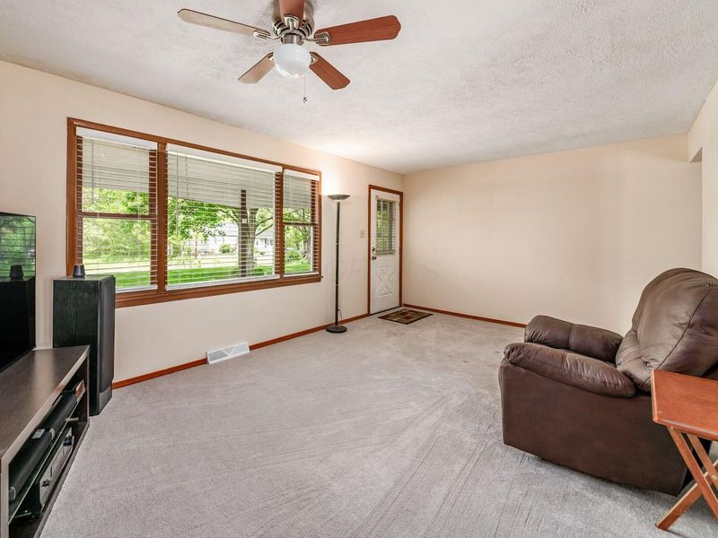 7750 Lewis Center Road , Westerville, OH 43082 Photo 8
