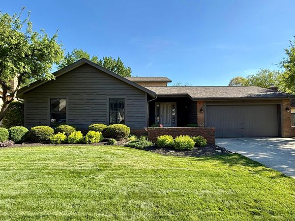 457 Peale Court , Gahanna, OH 43230
