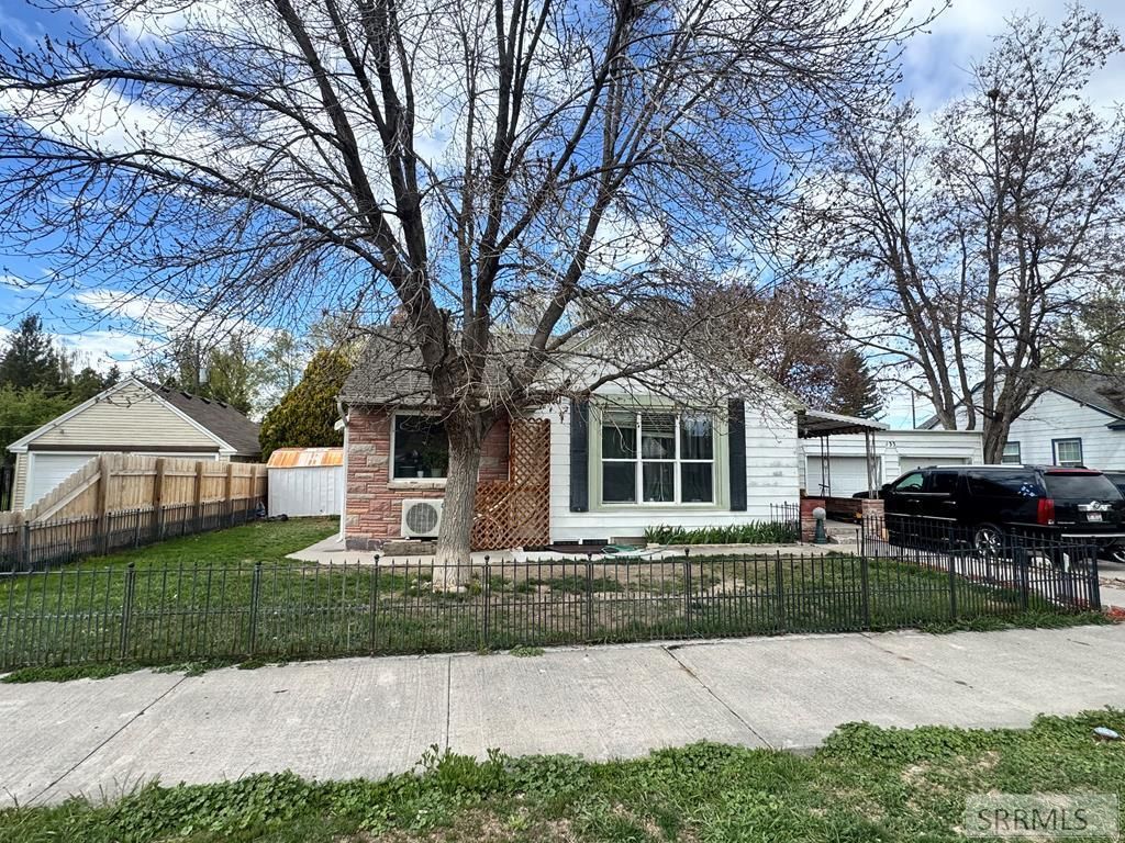 133 E 21st Street, Idaho Falls, ID 83404 Main Photo